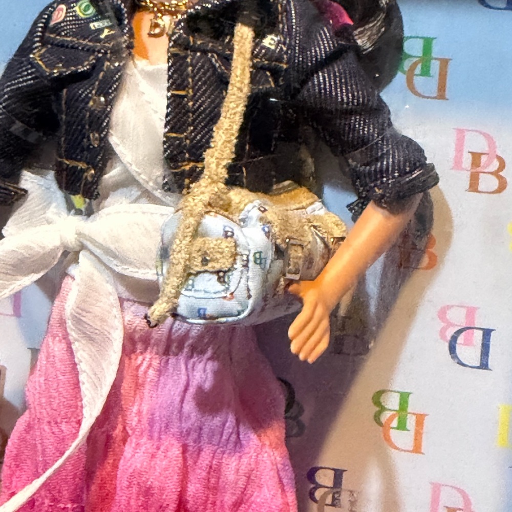 Dooney and Bourke Barbie Doll Pink Collectors Edition 2006 - Picture 3 of 12